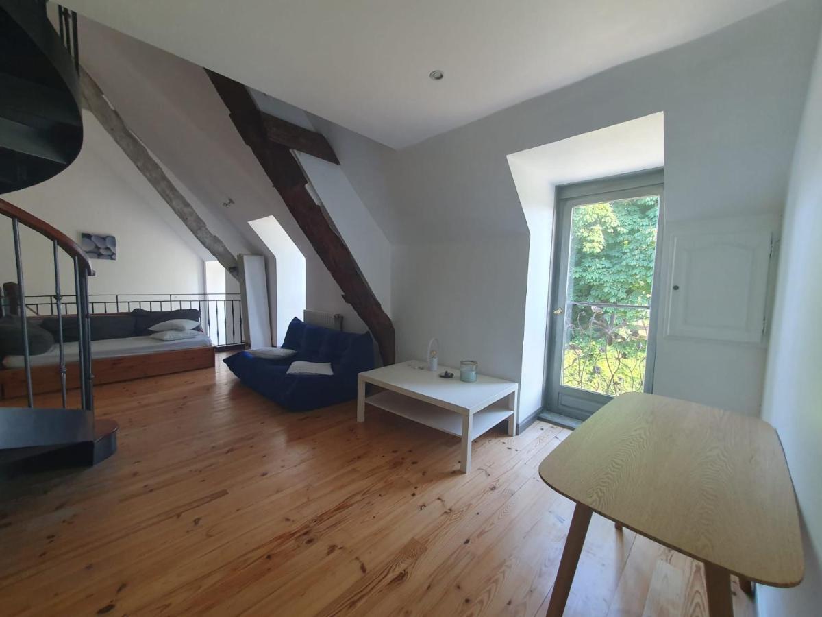 Maison En Pierre Dans Son Nid De Verdure Roz-Landrieux ภายนอก รูปภาพ